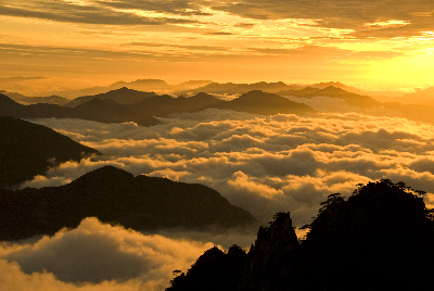 황산/항주 4일#세계 3대 운해#천하제일경#산위호텔숙박(5성)#일몰-일출감상#옥병-태평코스#서해대협곡 모노레일왕복#전신마사지 90분#서호#송성가무쇼VIP좌석#특식