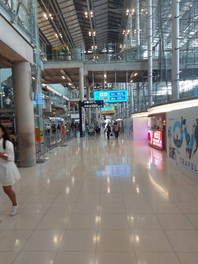 수완나폼 B게이트 4번 출입구