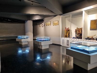 칭기즈칸 청동기마상
