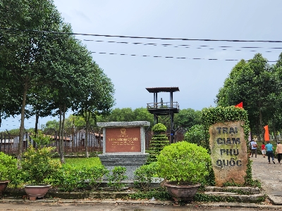 푸꾸옥수용소