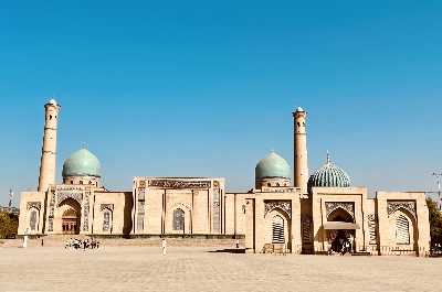 하자티 이맘 광장