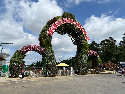 [홈쇼핑에디션] 나트랑/달랏 5일 #딜라이트별빛산책 #오전출발 #전일정5성호텔 #야경투어 #낭만여행 #달랏폭포 #나트랑루프탑바 #마사지1시간 #1일1간식