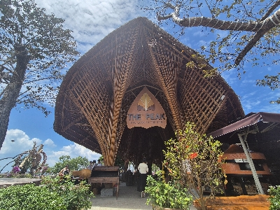 더피크 레스토랑&카페 정원