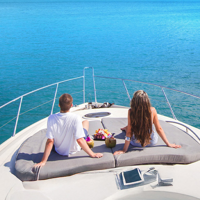 일생 한 번쯤은<br>크루즈 여행